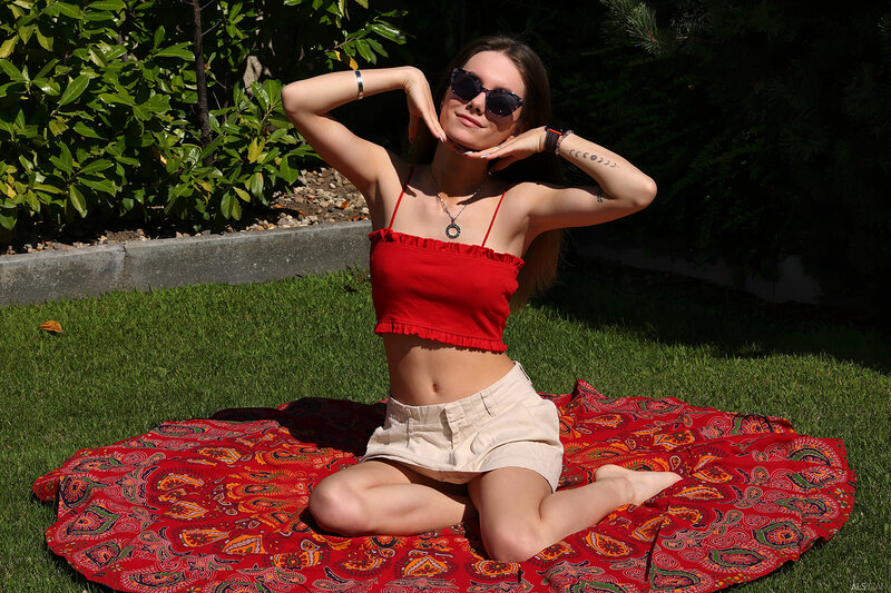 Елена, 20
